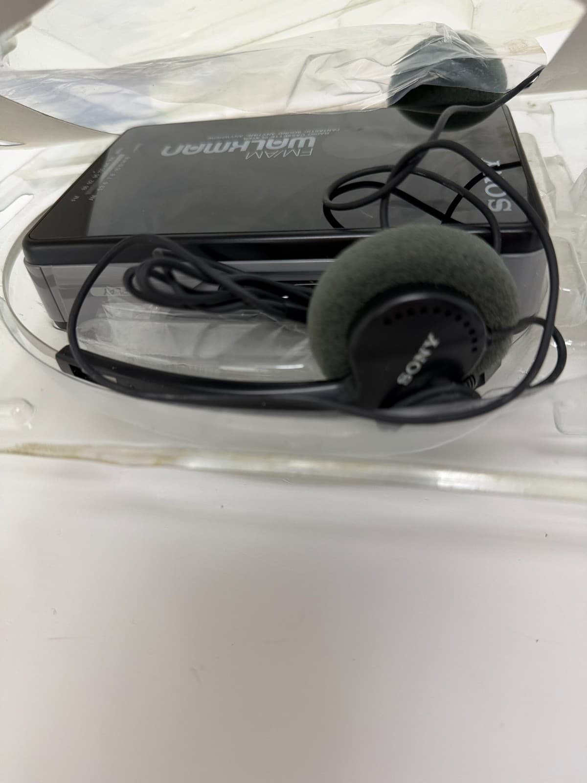 VTG Sony Walkman WM-AF22 AM/FM Cassette Player New Unused Original Open Package - Thumbnail 8
