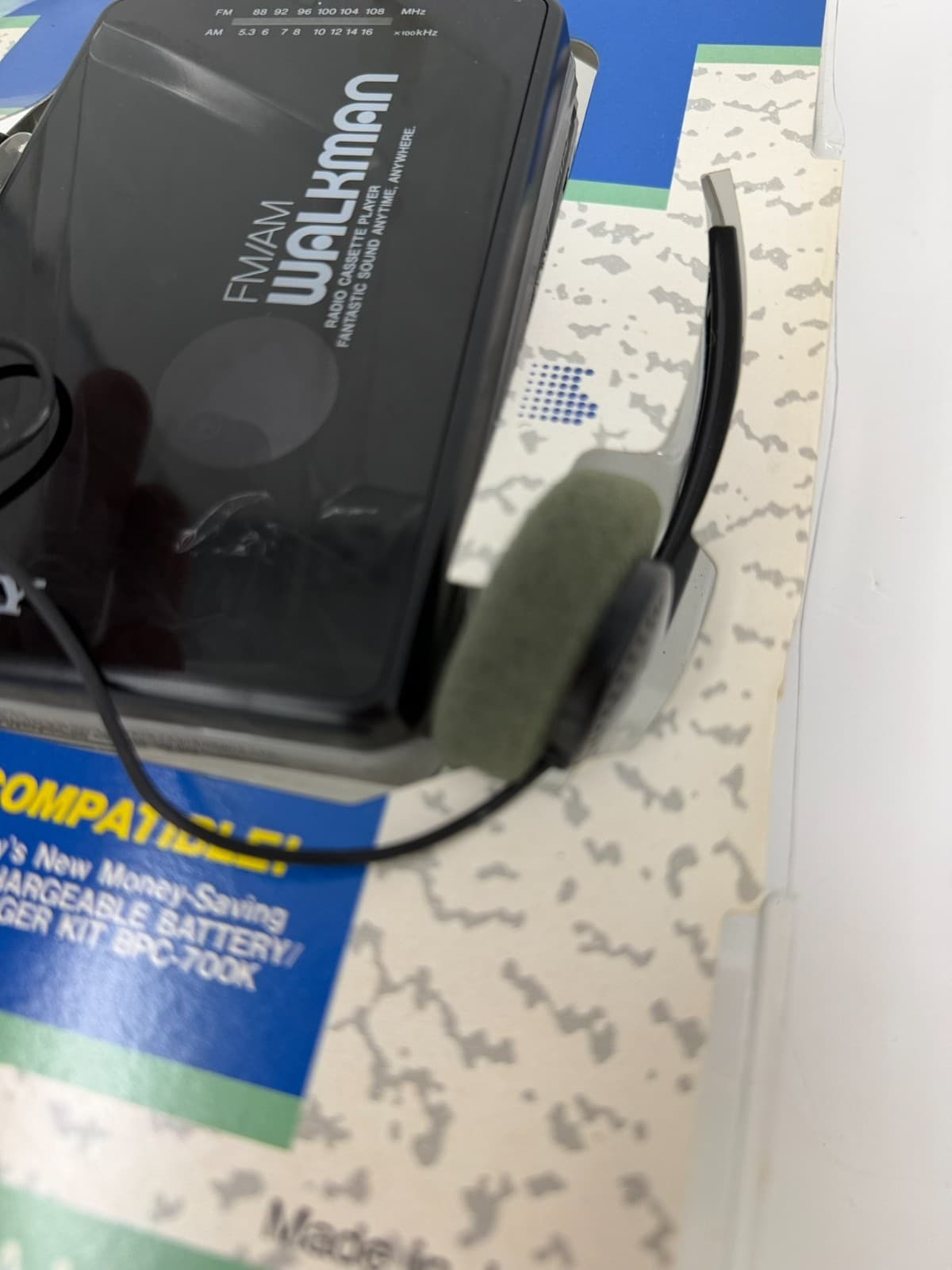 VTG Sony Walkman WM-AF22 AM/FM Cassette Player New Unused Original Open Package - Thumbnail 9