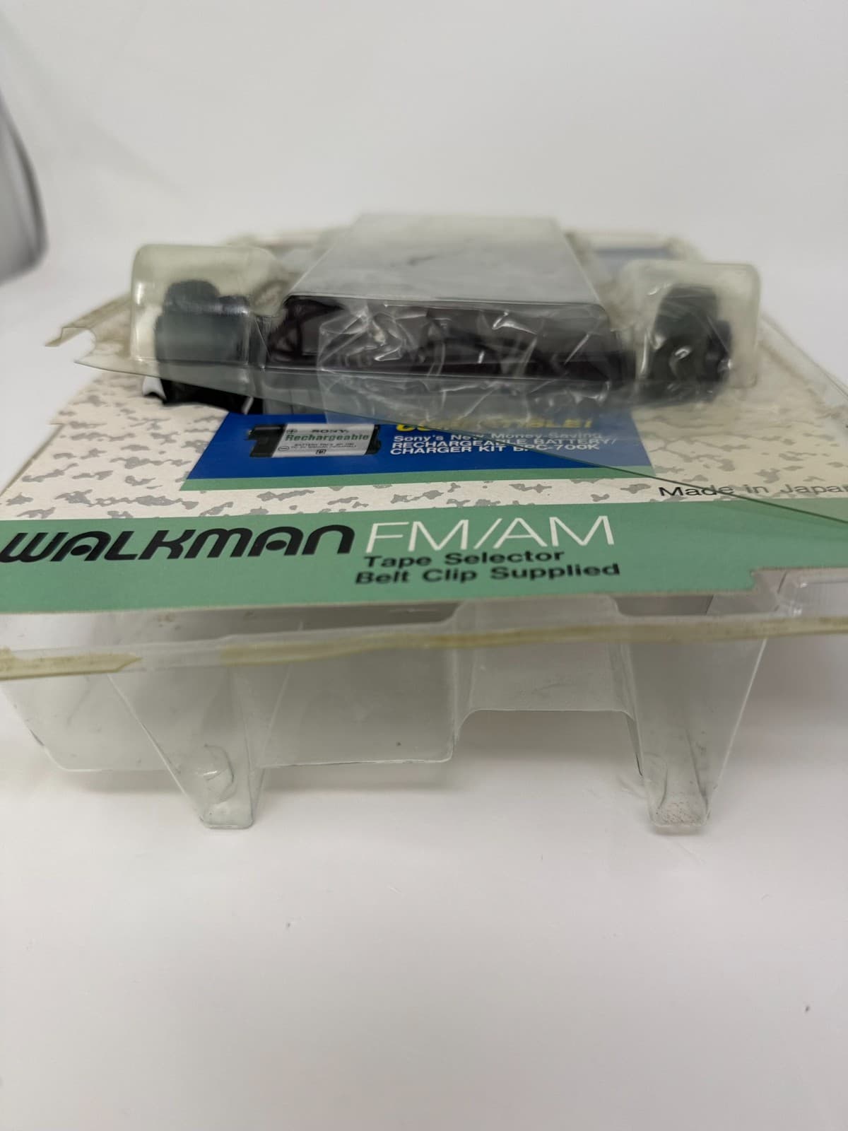 VTG Sony Walkman WM-AF22 AM/FM Cassette Player New Unused Original Open Package - Thumbnail 3