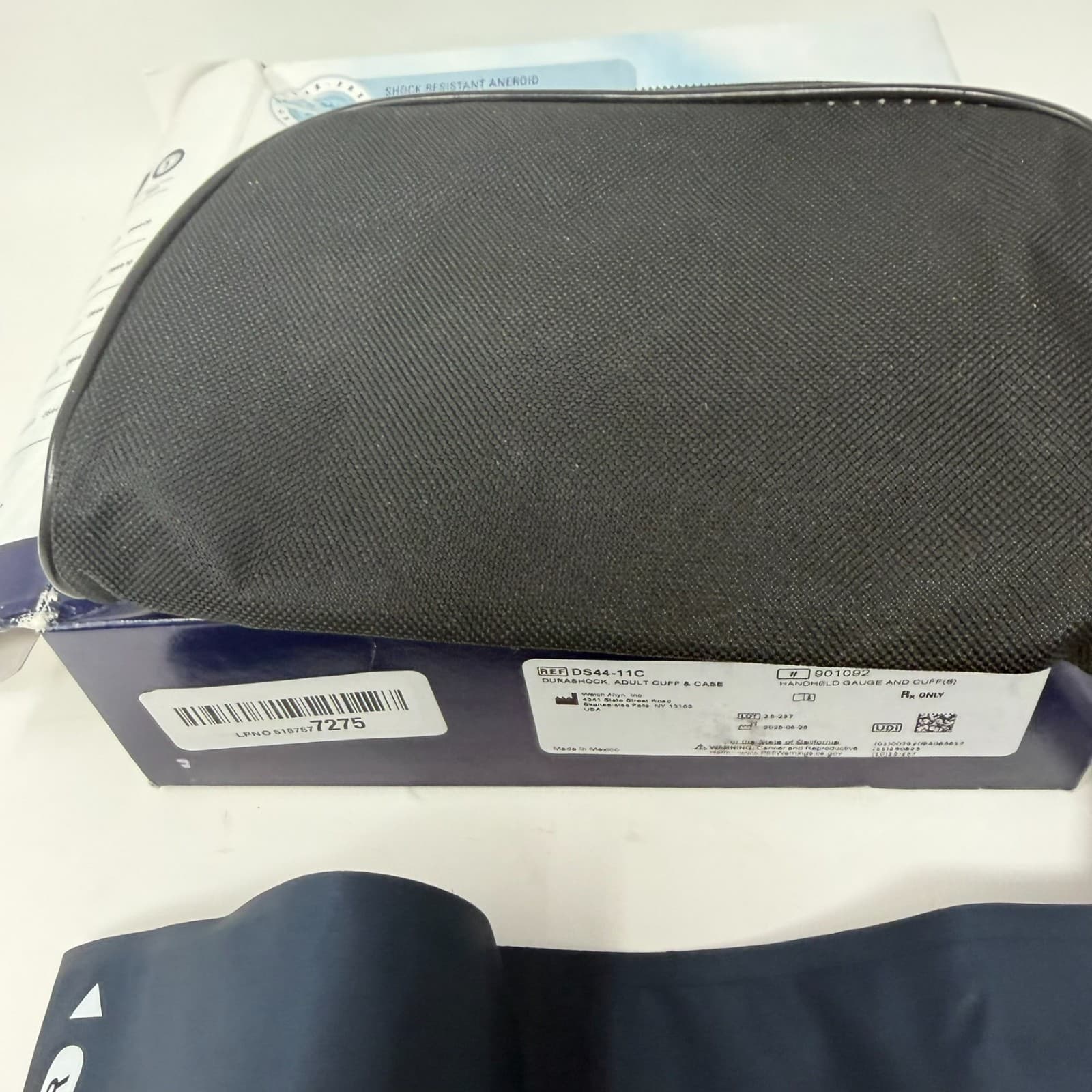 Welch Allyn DS44-11C Durashock Aneroid with One Adult Cuff and Zipper Case - Thumbnail 9