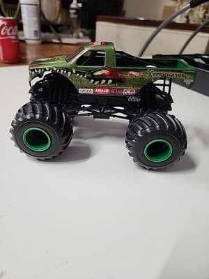2015 Hot Wheels Monster Jam 1:24 - XTERMIGATOR - Thumbnail 4