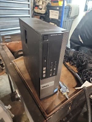 Dell OptiPlex 7010 Desktop Computer - Image 1