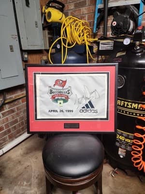 Tony Dungy Signed 1999 Bucs Golf Classic Pin Flag