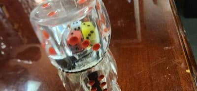 Gambling Lighter 3 Stacked Clear Dice - Thumbnail 3