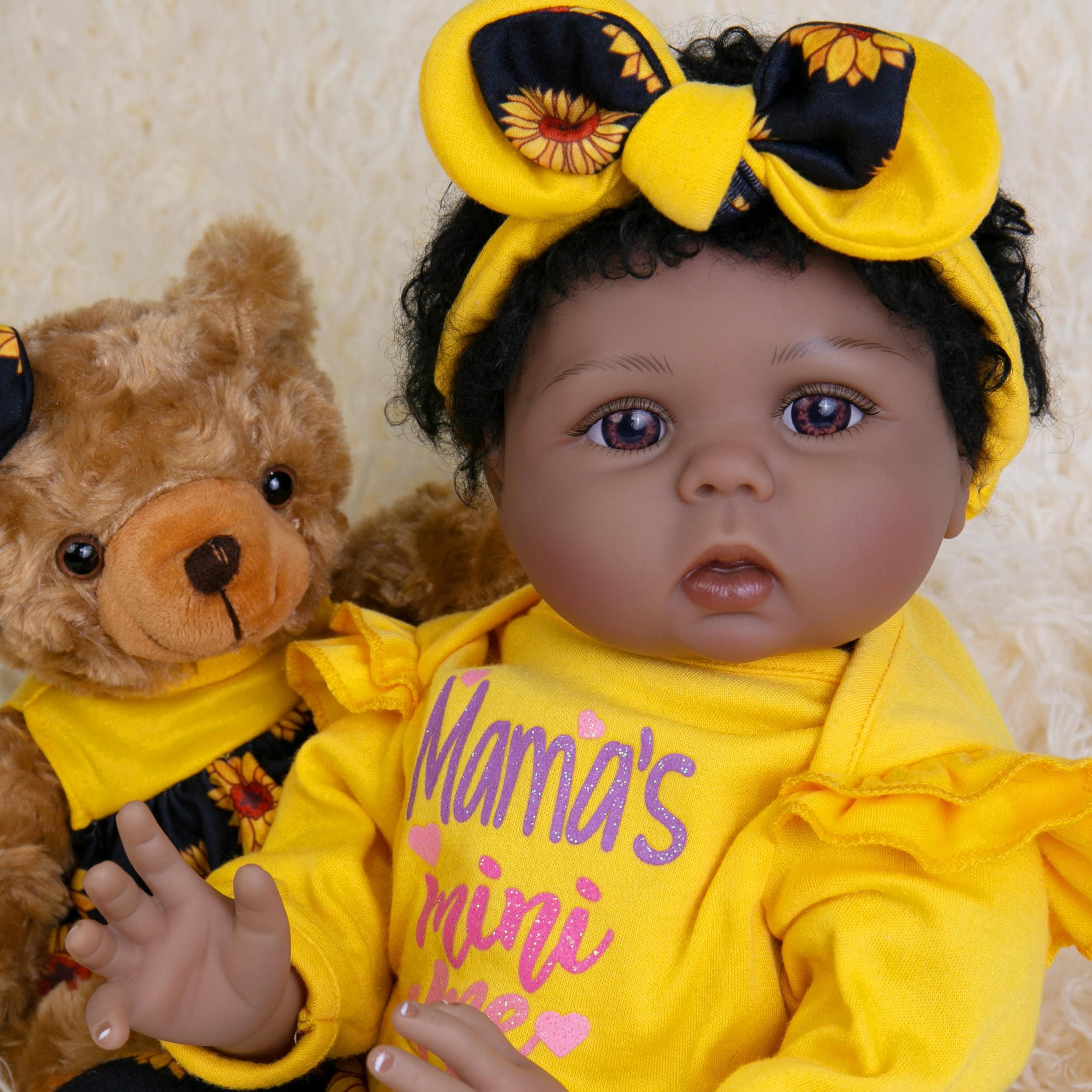 EKOKIZ Realistic Reborn Baby Doll 22-inch Lifelike Child Toy Gift Set - Image 1