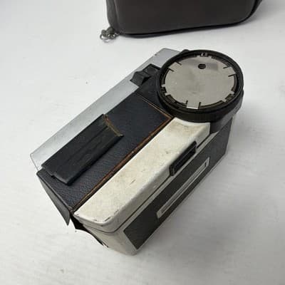 Vintage 1960s Kodak Instamatic 400 Camera Rare Spring Motor Drive Untested (A11) - Thumbnail 3