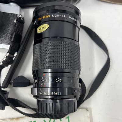 VERY CLEAN Minolta XG1 35mm SLR Camera with MD 45mm f/2 2 Lens Untested - Thumbnail 6