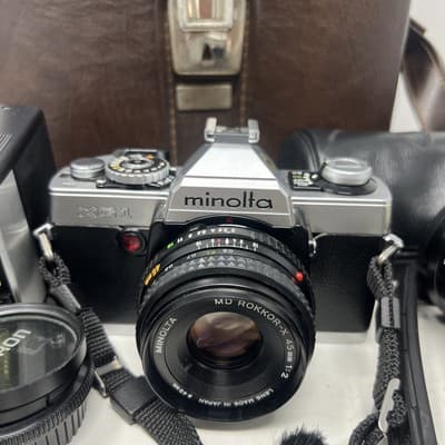 VERY CLEAN Minolta XG1 35mm SLR Camera with MD 45mm f/2 2 Lens Untested - Thumbnail 4