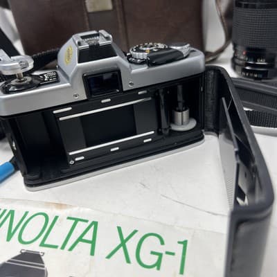 VERY CLEAN Minolta XG1 35mm SLR Camera with MD 45mm f/2 2 Lens Untested - Thumbnail 12