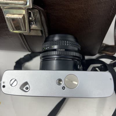 VERY CLEAN Minolta XG1 35mm SLR Camera with MD 45mm f/2 2 Lens Untested - Thumbnail 11