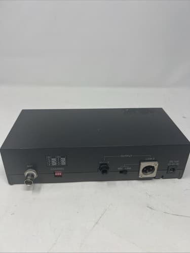 Radio Shack 900MHz 8 Channel Wireless System 32-1250 Receiver (A17) - Thumbnail 3