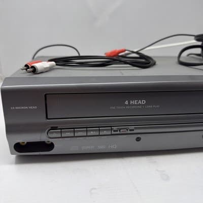 Magnavox MWD2205 DVD VCR Combo Player Tested Working VHS Recorder No Remote - Thumbnail 2