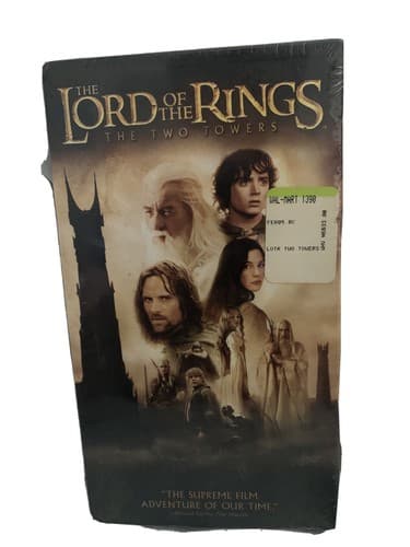 The Lord of the Rings: The Two Towers (VHS, 2003) (A13) - Image 1