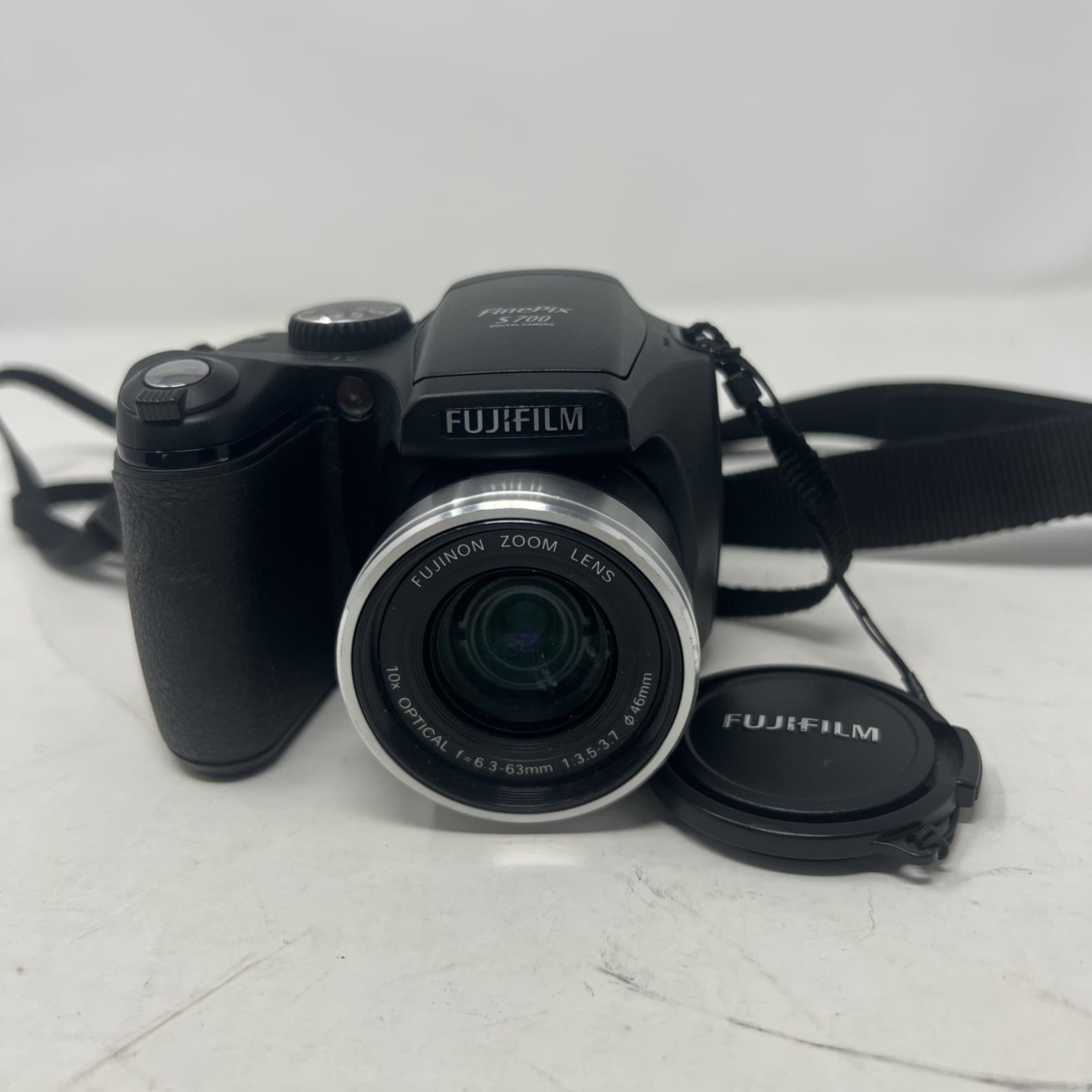 Fujifilm FinePix S Series S700 7.1 MP Digital Camera Digi Cam Black Tested