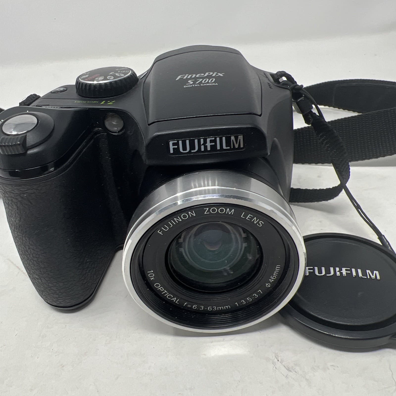 Fujifilm FinePix S Series S700 7.1 MP Digital Camera Digi Cam Black Tested - Thumbnail 2