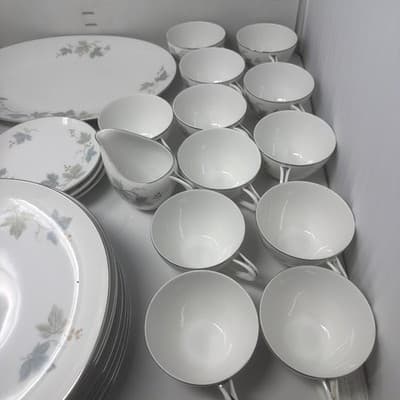 55 Piece Lot of Florentine By Sango Fine China Made In Japan - Thumbnail 4