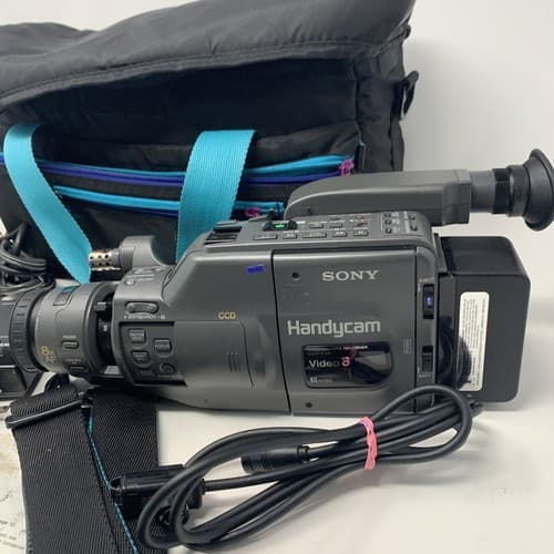 Sony Handycam CCD-F56 Camcorder Video 8 withMany Accessories Untested - Thumbnail 2