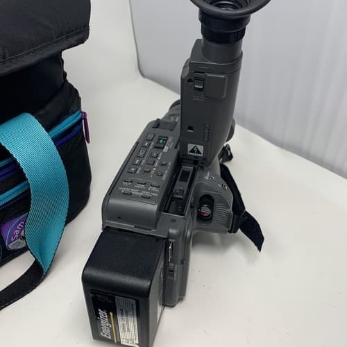 Sony Handycam CCD-F56 Camcorder Video 8 withMany Accessories Untested - Thumbnail 9