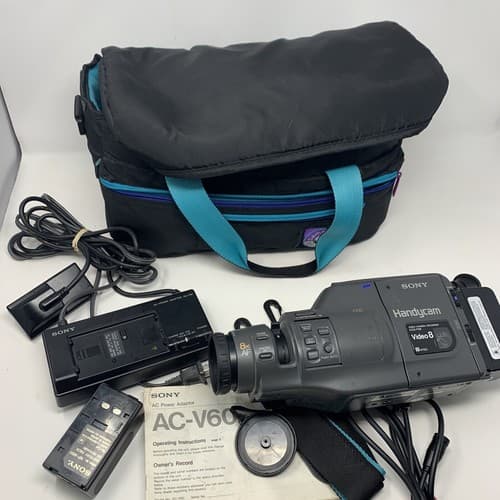 Sony Handycam CCD-F56 Camcorder Video 8 withMany Accessories Untested - Thumbnail 12