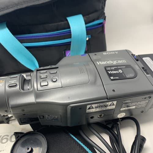 Sony Handycam CCD-F56 Camcorder Video 8 withMany Accessories Untested - Thumbnail 11