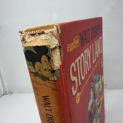 Vintage Walt Disney’s Story Land Hardcover Book 1962 Golden 55 Favorite Stories - Thumbnail 4