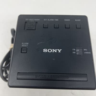 Sony ICF-C1 Alarm Clock Radio - Black (A18) - Thumbnail 2