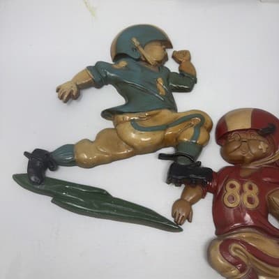 Set of 3 Homco 1976 USA Football Player Wall Hanging Cast Iron Metal Sport Decor - Thumbnail 3