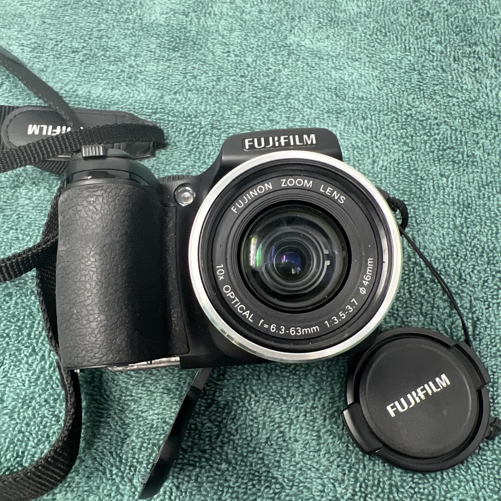 Fuji Fujifilm | Finepix S700 | 7.1MP Digital Camera (A8) - Thumbnail 2