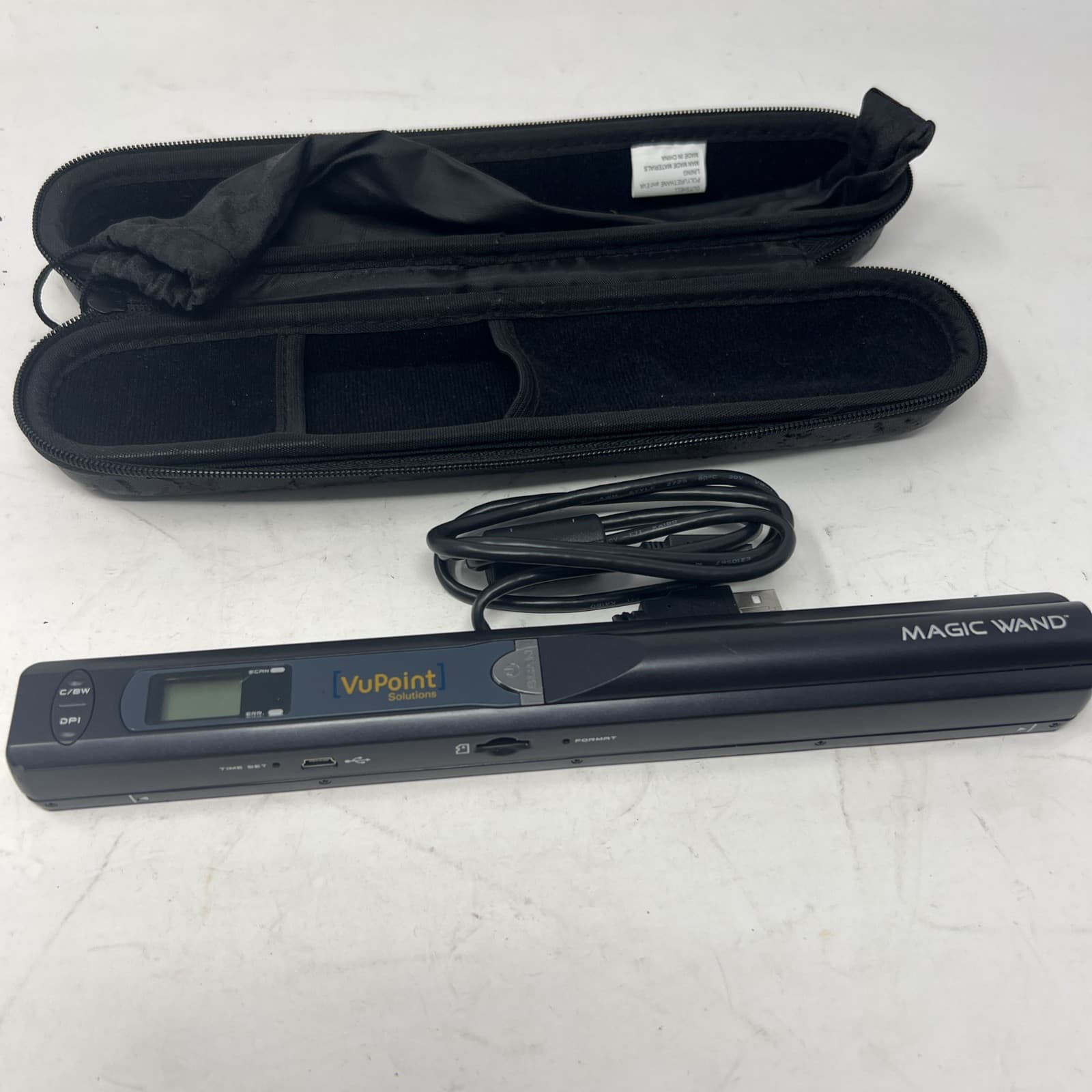 VuPoint Magic Wand PDS-ST415-VP Handheld Scanner 4GB with Adapter & Hard Case - Thumbnail 2