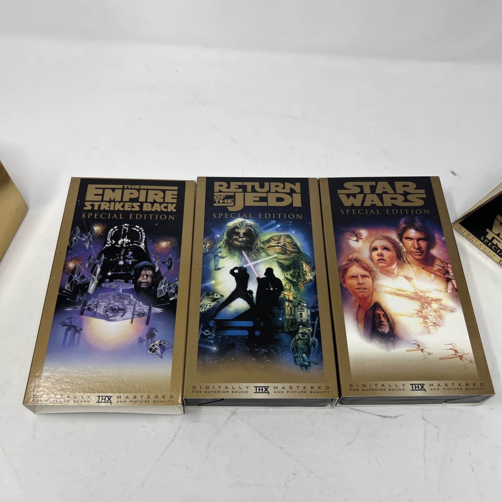 1997 The Star Wars Trilogy Special Edition VHS Box Set of 2Tapes (A2) - Thumbnail 4
