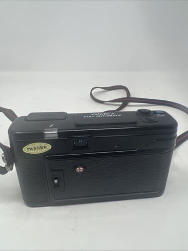 Yashica Auto Focus Motor Automatic 35mm Camera - (A2) - Thumbnail 4