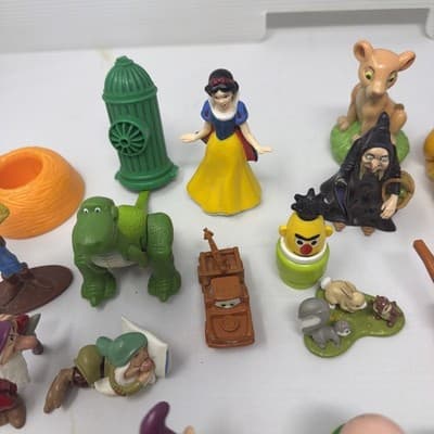 Vintage 80s 90s mix Lot Of Small Toys Collectibles Disney x26 (A19) - Thumbnail 9