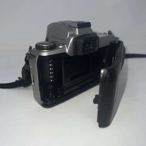 nikon n65 camera Body - Thumbnail 4