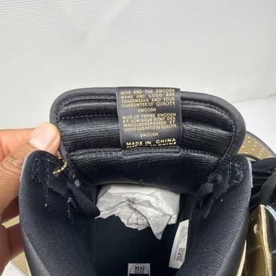 Air Jordan 1 Retro High OG Black Metallic Gold Men's shoes DZ5485-071 size 9 - Thumbnail 7