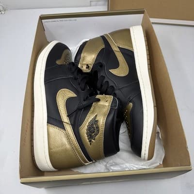 Air Jordan 1 Retro High OG Black Metallic Gold Men's shoes DZ5485-071 size 9 - Thumbnail 9