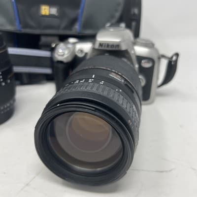 Nikon N75 35mm Film SLR Camera w/ AF Quantaray 70-300mm Lens Strap, Case - Thumbnail 4