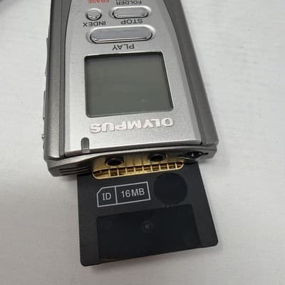 Olympus DS-3000 Handheld Digital Voice Recorder w/ 16MB Memory Card & Case (A3) - Thumbnail 6