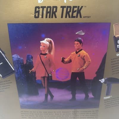 Star Trek 30th Anniversary Collector Edition Barbie & Ken Dolls Ken As Kirk MIB - Thumbnail 5