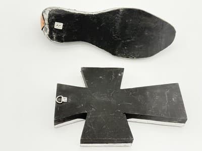 Vintage Mexican Folk Art Embossed Metal Milagros Sacred Heart Cross & Shoe - Thumbnail 9