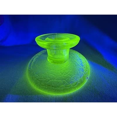 L.E. Smith “By Cracky” Uranium Vaseline Glass Candle Holder Glows UV - Thumbnail 4
