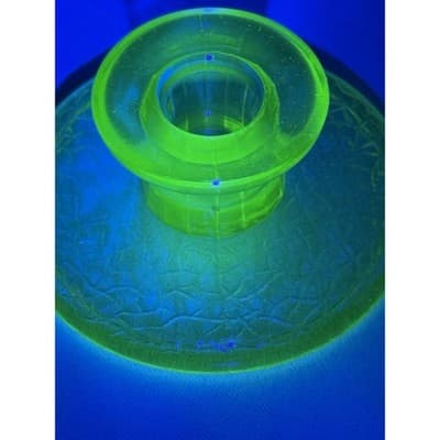L.E. Smith “By Cracky” Uranium Vaseline Glass Candle Holder Glows UV - Thumbnail 5