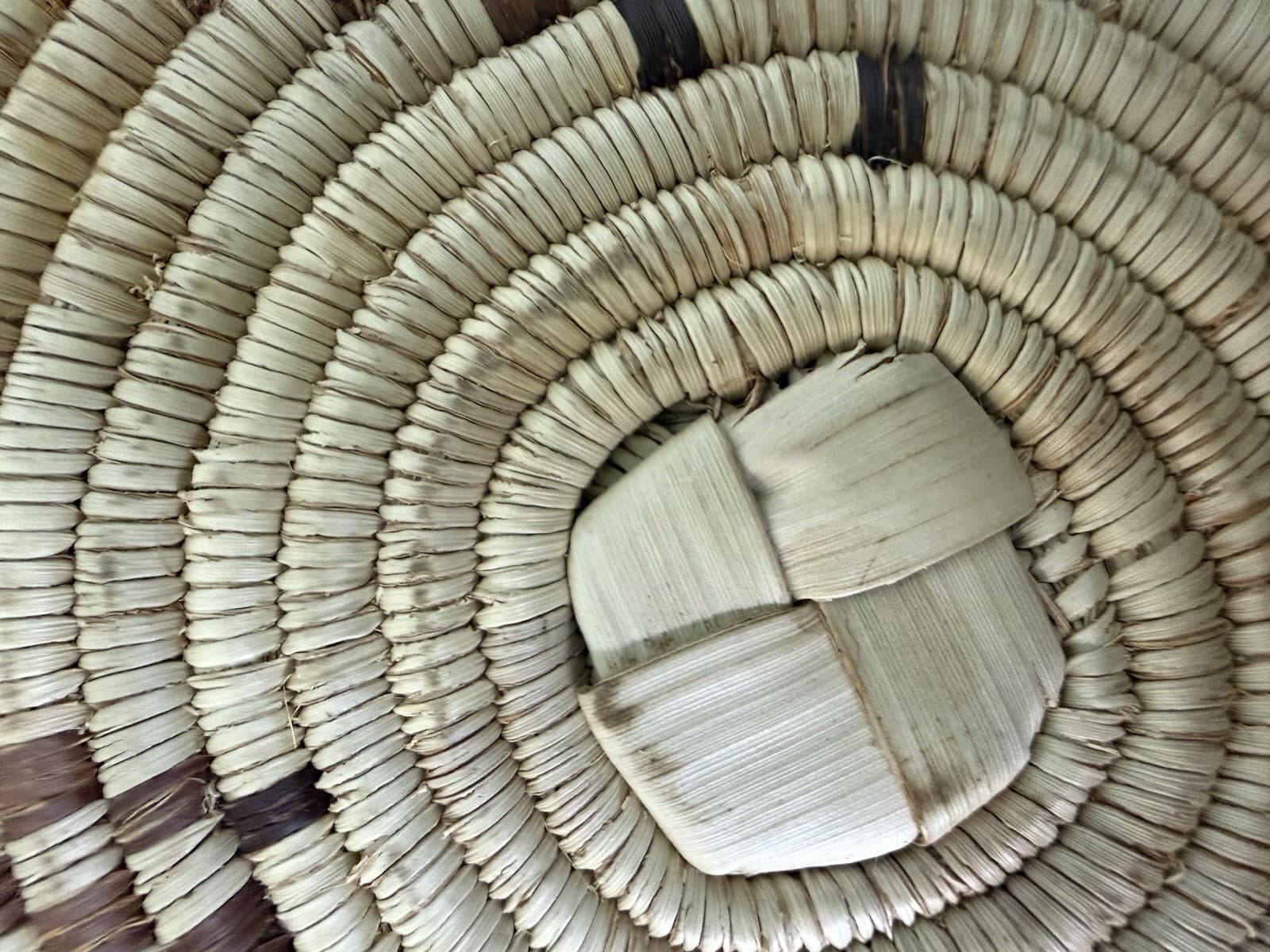 12” Handwoven African Coiled Raffia Basket Woven Round Trivet Placemat Plate - Thumbnail 13