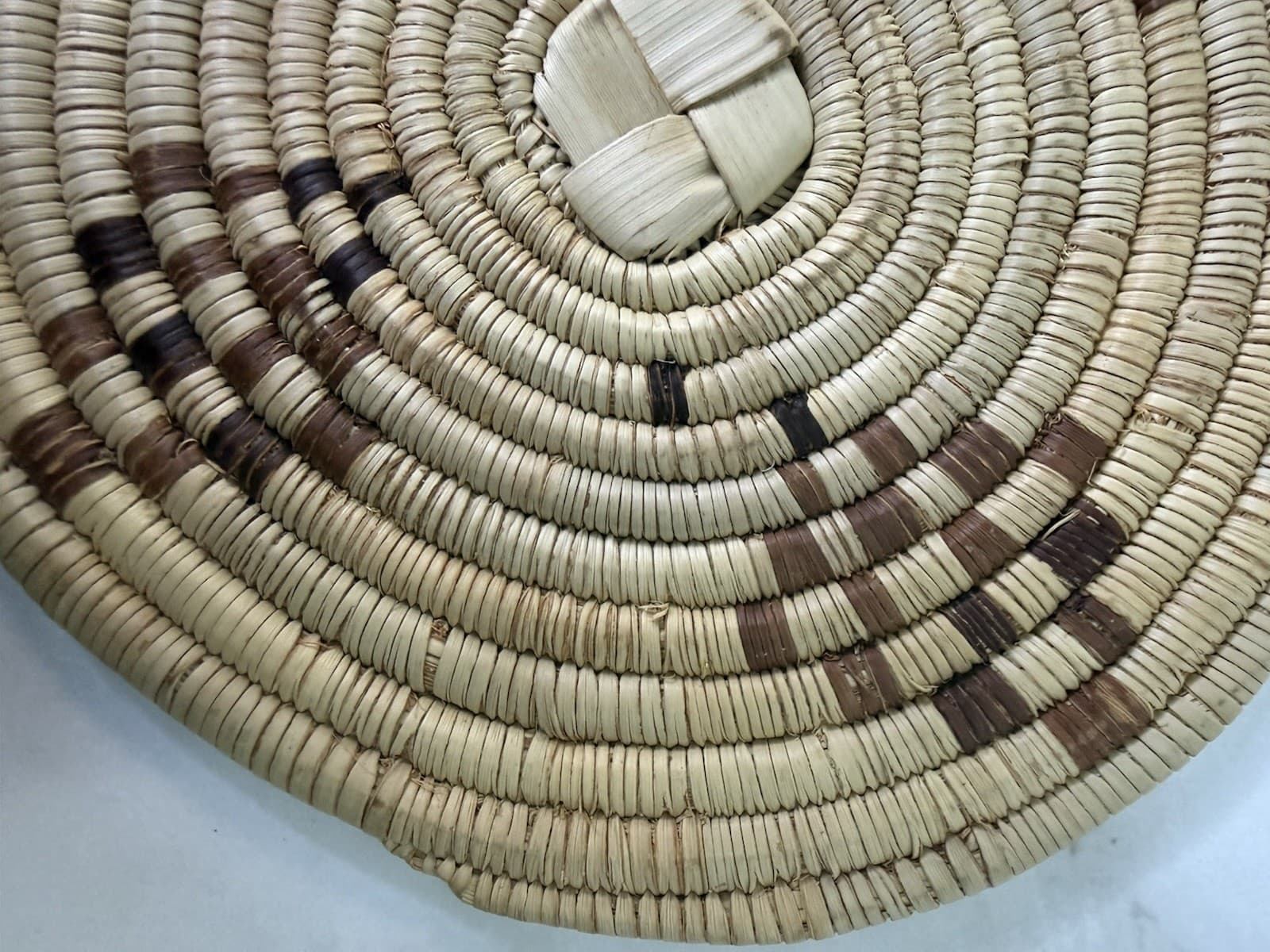 12” Handwoven African Coiled Raffia Basket Woven Round Trivet Placemat Plate - Thumbnail 4