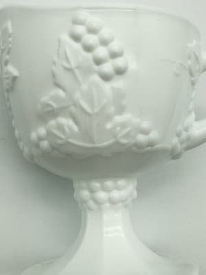 Vintage Milk Glass Grapevine Pattern Footed Creamer and Sugar Bowl Set - Thumbnail 2