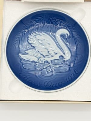 Set Of 3 Vintage BING & GRONDAHL 1971, 1975 & 1976 Mother’s Day Plates Mors Dag - Thumbnail 2