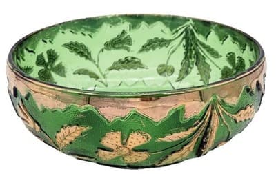 1899 EAPG Delaware Pattern Bowl No. 15065 Emerald Green With Heavy Gold Gilt - Image 1