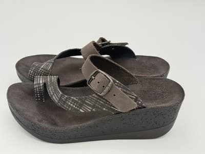 Fantasy Sandals Toe Ring Wedge Platform Suede Strap Made In Greece Sz 37 Or 7 - Thumbnail 2