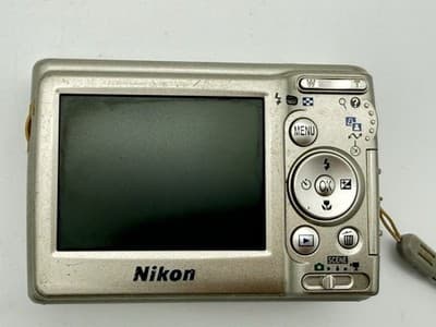 Vintage Nikon Coolpix L11 6MP Silver Digital Camera 3x Zoom Y2K Digicam WORKS - Thumbnail 2