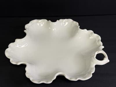 Vtg White Ruffled Bonbon Dish Made In Japan United China And Glass Co