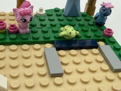 Lego Lot Pieces Princess Cat Turtle Sealed Bag Piano Castle Flowers - Thumbnail 8